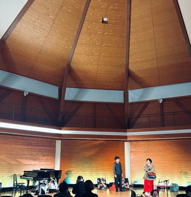 ⁡
⁡
CAKEWALK WINTER FESTIVAL-DAY1-
終了しました◯
⁡
出演者の皆さんお疲れ様でした✨
楽しく演奏出来ましたか？
今日のコンサートの様子はまたゆっくり振り返るとして、
ひとまずゆっくり休んでくださいね！
⁡
さぁ、明日は-DAY2-のリハーサルです。
参加される方は演奏の最終確認です！
元気に来てくださいね〜💪
⁡
——————————
⁡
𓈒𓈒 𓏸𓂃 𓈒𓏸 𓂃◌𓈒𓐍 𓈒 𓈒 𓏸 𓐍  𓂃 𓈒𓏸 𓂃◌𓈒𓐍 𓈒 　CAKEWALK WINTER FESTIVAL
  for young musician 𓈒 𓏸 𓐍  𓂃 𓈒𓏸 𓂃◌𓈒𓐍 𓈒 𓈒 𓏸 𓐍  𓂃 𓈒𓏸 𓂃◌𓈒
⁡
▷日時：1月11日(土)13:00-16:30
　　　　1月13日(月祝)11:00-16:00
▷場所：有馬富士公園 多目的ホール
▷料金：入場無料
誰でも入場OKの公開イベントです。
⁡
⁡
⁡
⁡
🪧三田ゆりのき台教室
兵庫県三田市ゆりのき台2-23-15
⁡
🪧三田西山教室(ドラム、サックスのみ)
兵庫県三田市西山
⁡
🪧川西教室
兵庫県川西市小戸3丁目17番15
⁡
ｰｰｰｰｰｰｰｰｰｰｰｰｰｰｰｰｰｰｰｰｰｰｰｰｰｰｰｰ
無料体験レッスン受付中です！
お気軽にご連絡ください。
079-565-7717
cakewalk.desk@gmail.com
ｰｰｰｰｰｰｰｰｰｰｰｰｰｰｰｰｰｰｰｰｰｰｰｰｰｰｰｰ
⁡
⁡
⁡
⁡
#ミュージックスクールケークウォーク #ケークウォーク
#cakewalk #musicschoolcakewalk #三田市の音楽教室 #川西市の音楽教室　
#ピアノ教室　#ギター教室　#ベース教室　#サックス教室　#ドラム教室　#りとみっく教室　#ボーカル教室　#クロマチックハーモニカ教室　#障がいを抱えた人の音楽教室